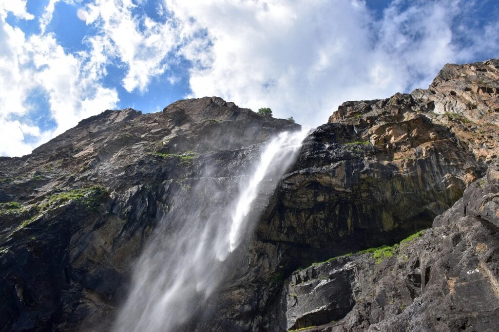 Voyage au Kirghizistan en 2025 - Trek dans le parc national d'Ala-Archa et cascade Ak-Sai - ANN NostalAsie
