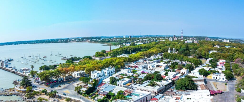 Voyage en Uruguay en 2025 - Vue sur Colonia del Sacramento - ANN NostaLatina