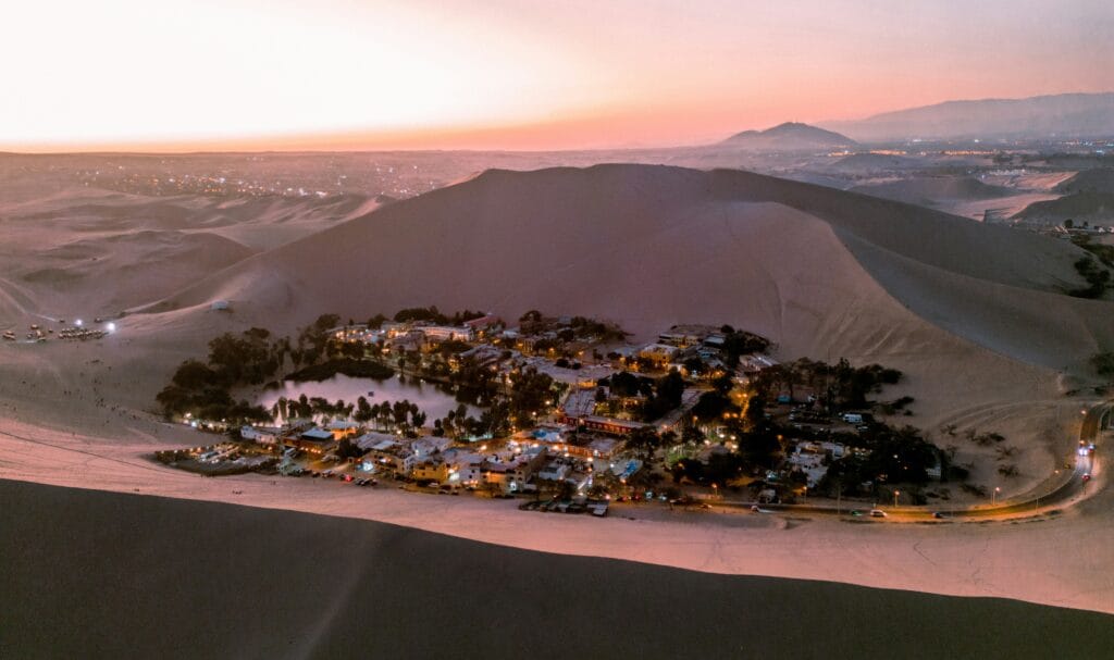 Voyage au Pérou en 2026 - Visiter l'oasis de Huacachina au Pérou - Voyage sur mesure avec NostaLatina ANN