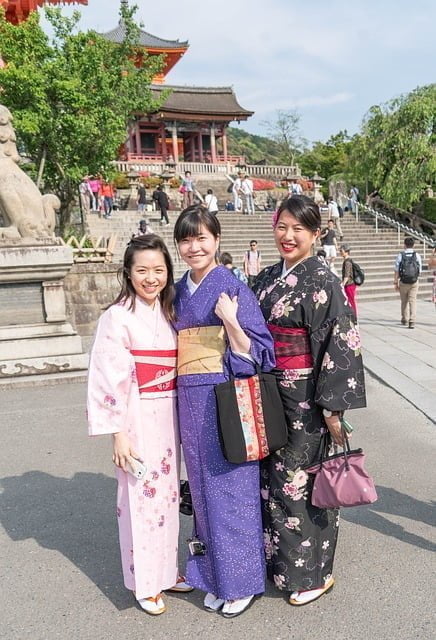 Culture japonaise : Le Kimono, symbole nippon