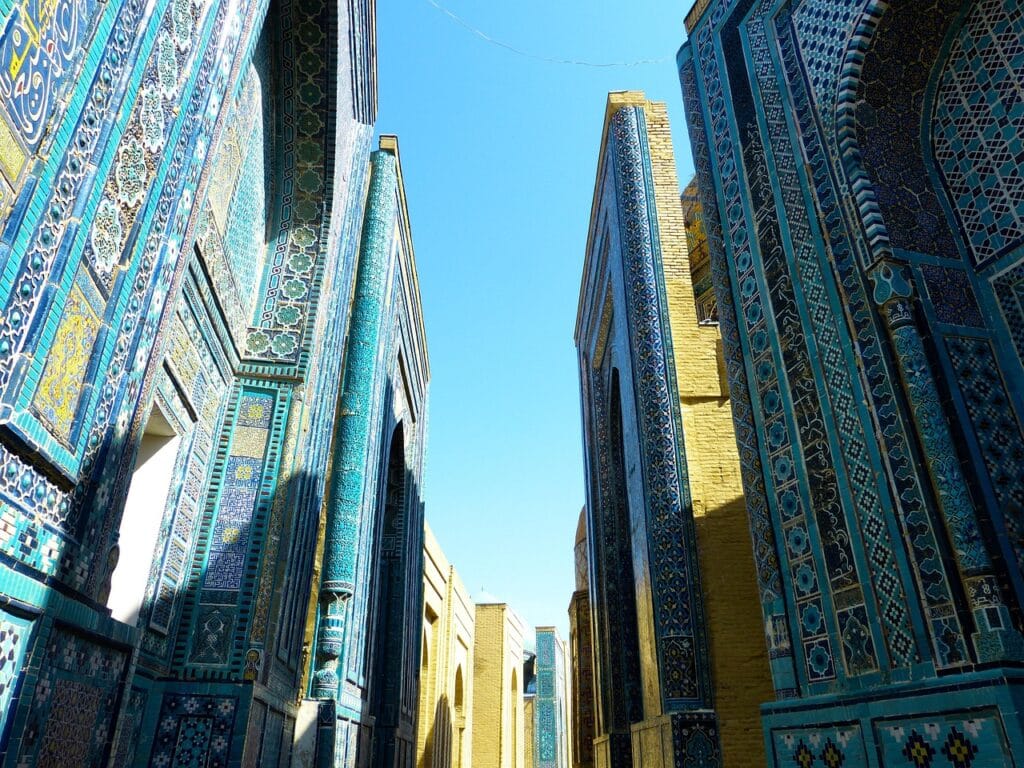 Voyage en Ouzbékistan en 2025 - Nécropole de Shah-i-Zinda - Agence de voyage NostalAsie ANN