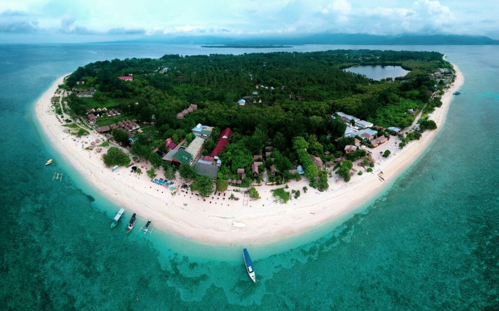 Voyage en Indonésie en 2025 - Îles de la Sonde - île de Gili au large de l'île de Lombok en Indonésie - Agence de voyage NostalAsie ANN