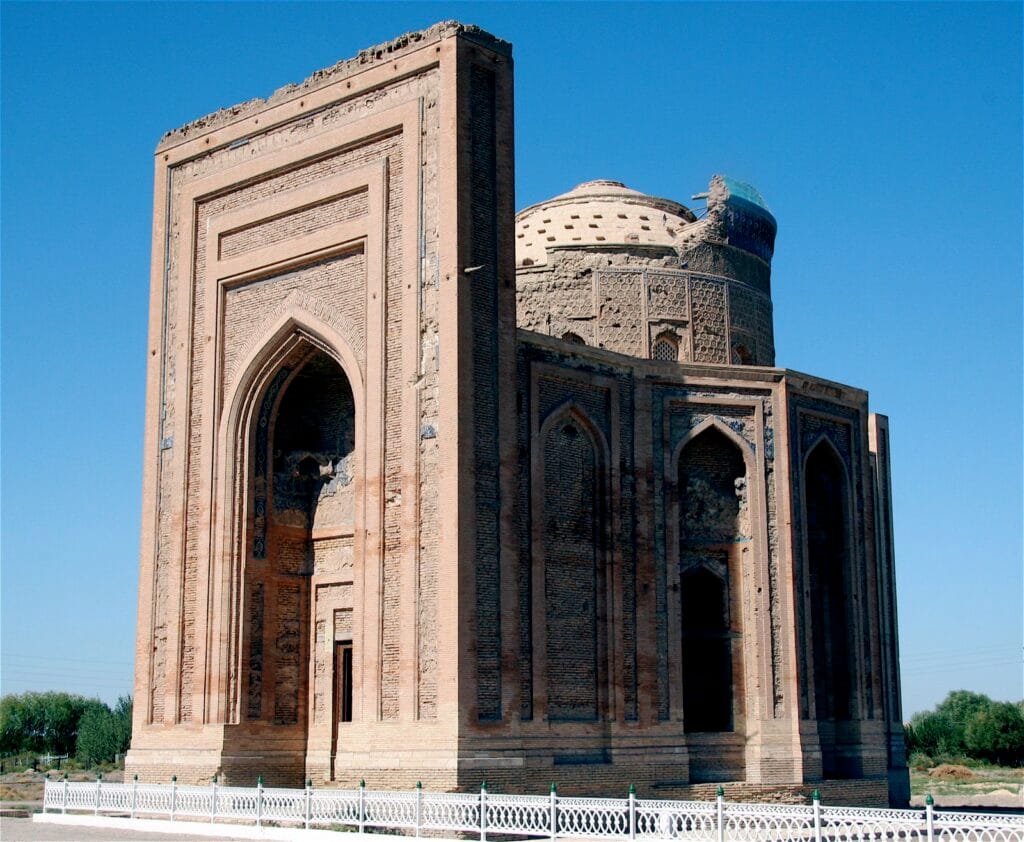 Voyage au Turkménistan en 2025 - Minaret Kutlug Timur à Kunya-Ourguentch - ANN NostalAsie