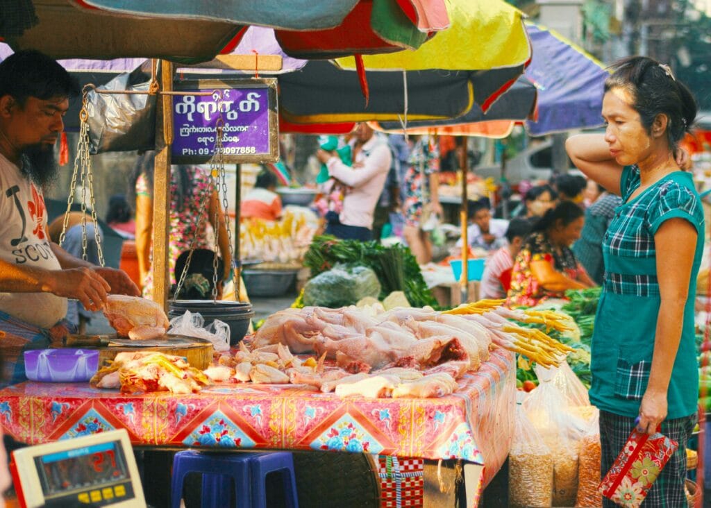 Voyage en Birmanie en 2025 - Marché de Rangoun - ANN NostalAsie