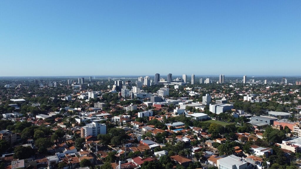 Voyage au Paraguay en 2025 - Panorama sur la ville d'Asunción - ANN NostaLatina