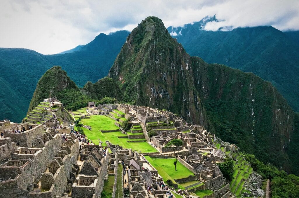 Actualité du mois - Septembre 2025 - Vue sur le Machu Picchu - Billetterie du Machu Picchu - NostaLatina ANN 2025