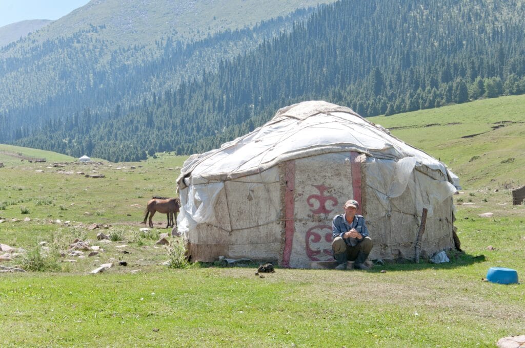 Voyage en Mongolie en 2025 - Yourte traditionnelle mongole dans le parc national de Khustai Nuruu - ANN NostalAsie