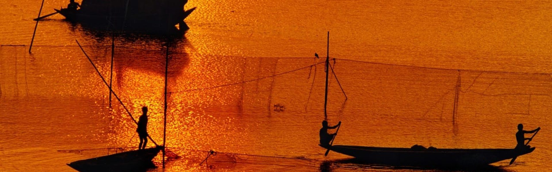 Fleuve au Bangladesh - coucher de soleil